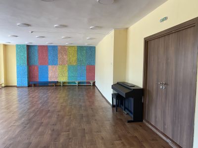 Материална база 12