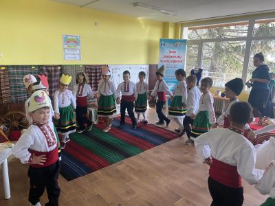 Мюзикъл "Който не работи, не трябва да яде" 9