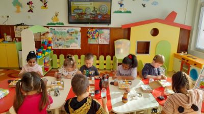 Работа в клуб "Наследство от етносите", група "Арт-ателие" 5