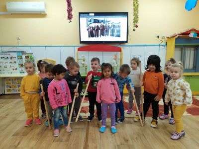 Дейности в клуб "Фолклор без граници" 5